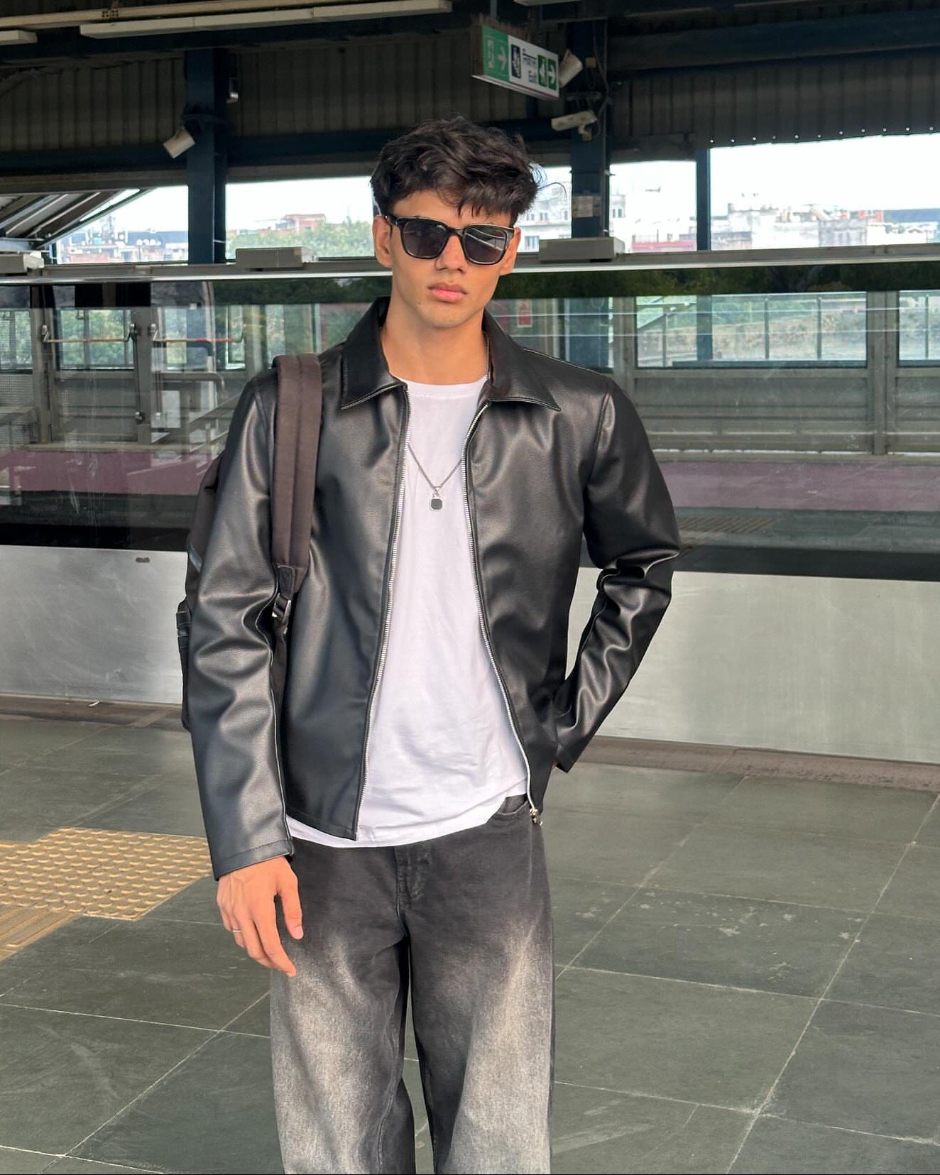 Black Boxy Cropped Faux Leather Jacket – Unisex Streetwear | Vintage Drip